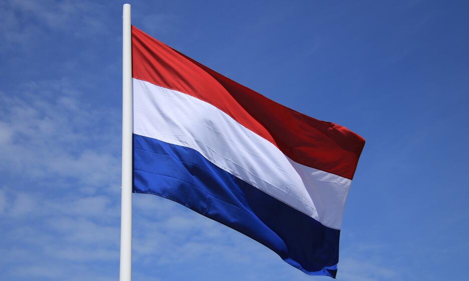 2022-01-25_Dutch-flag_935x561